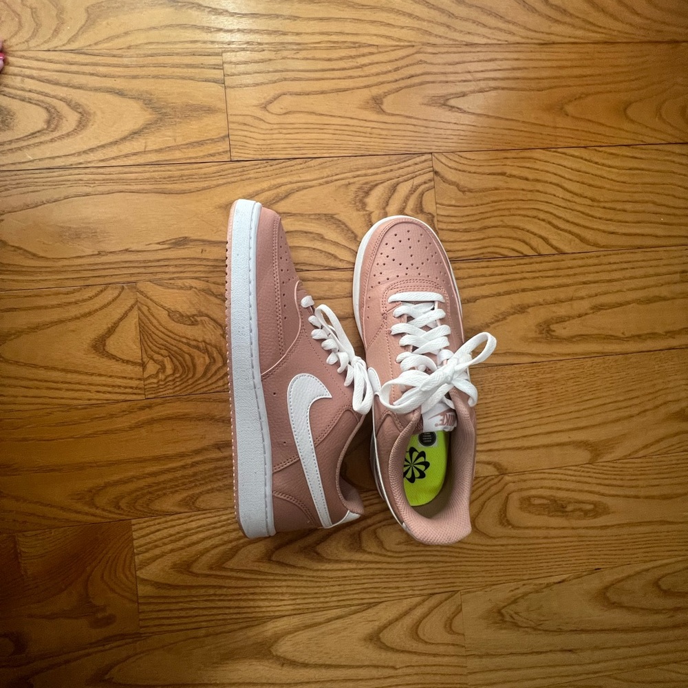 Nike Air Force one blush size 8.5 like new